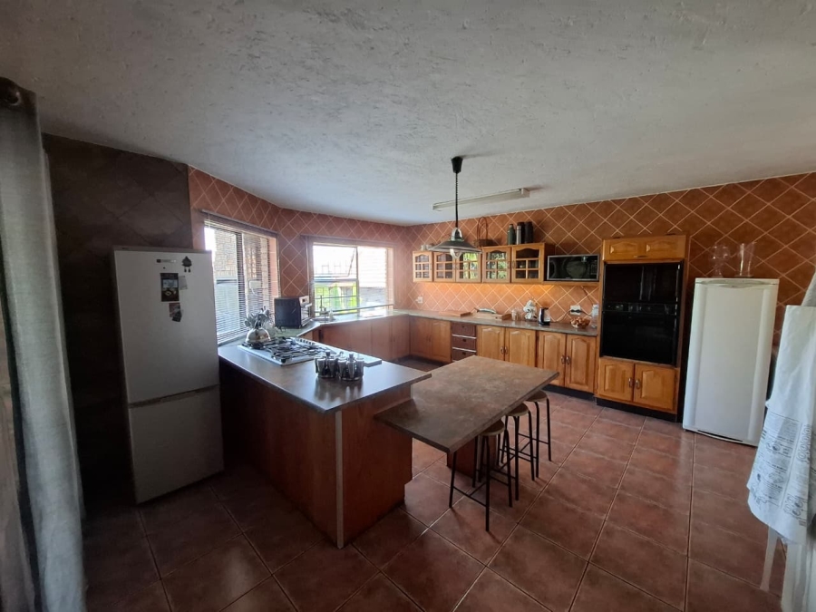 4 Bedroom Property for Sale in Kosmos North West